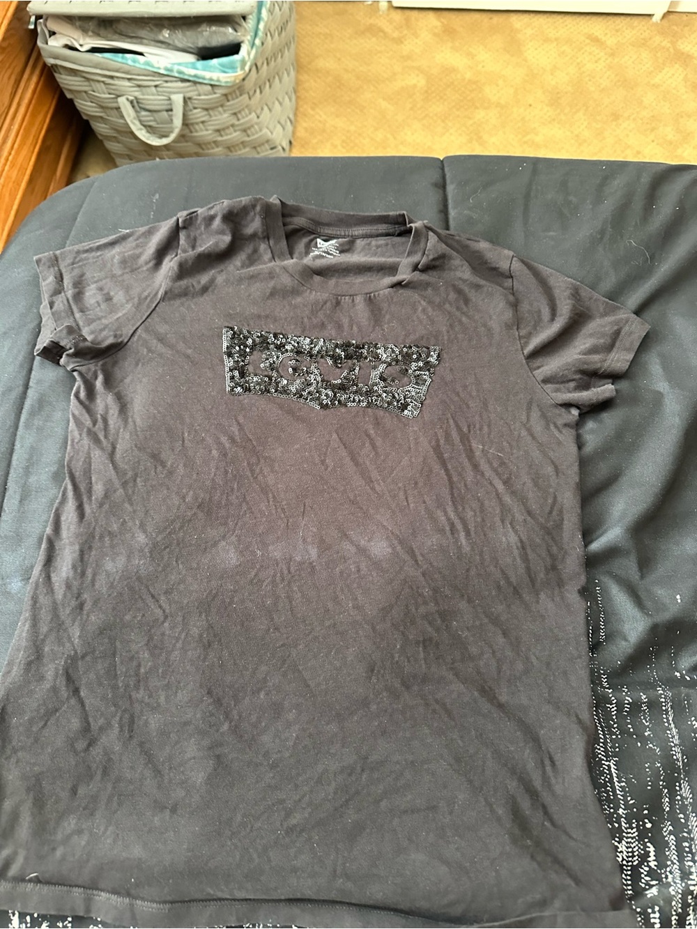 Levi's women’s Black Sequin Logo T-Shirt